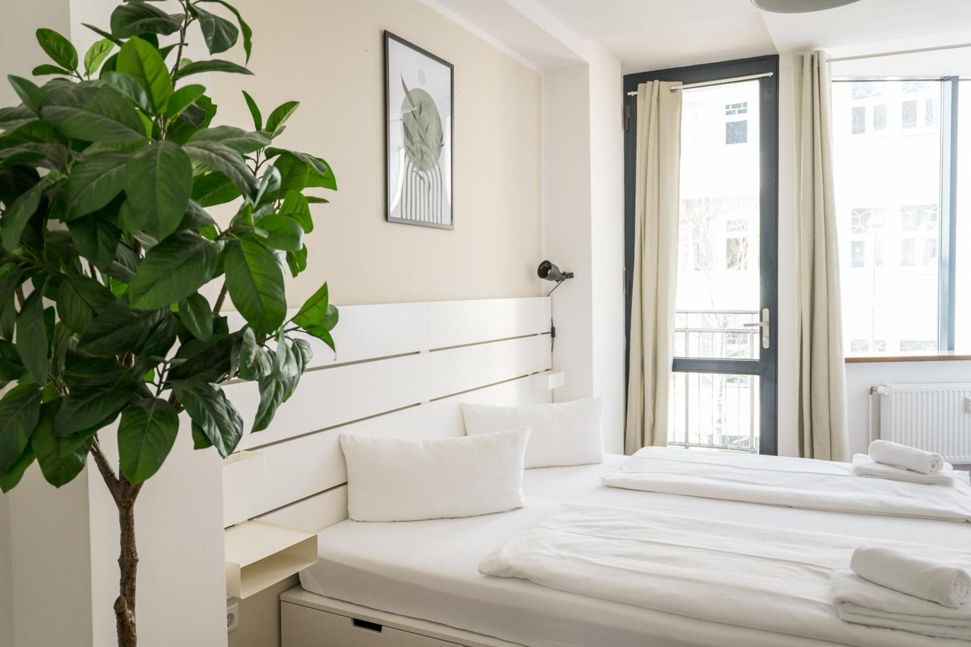 Fantastic 2 Bedroom Apartment ベルリン エクステリア 写真