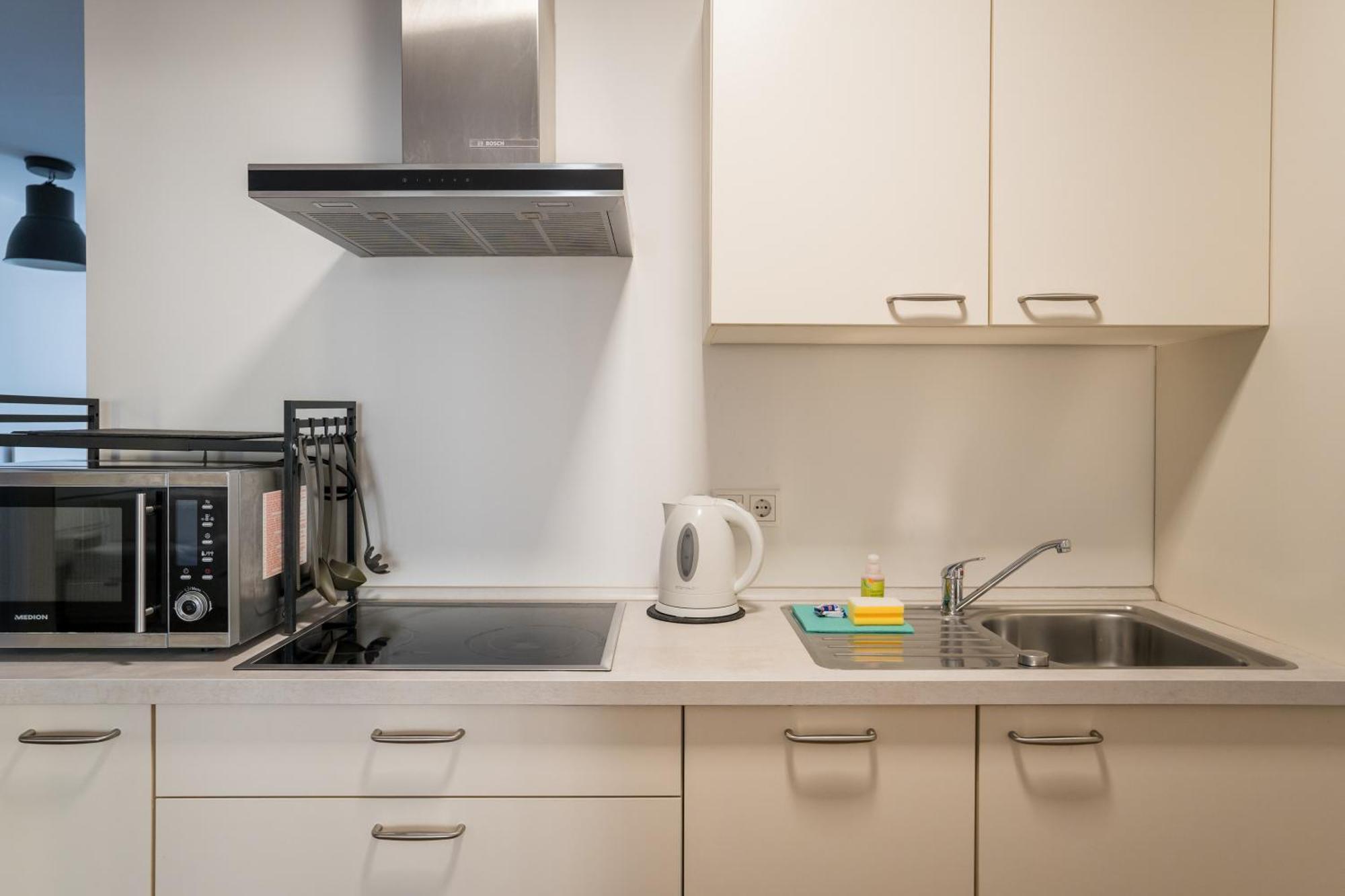 Fantastic 2 Bedroom Apartment ベルリン エクステリア 写真