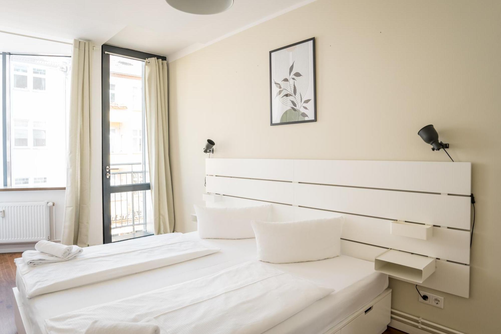Fantastic 2 Bedroom Apartment ベルリン エクステリア 写真
