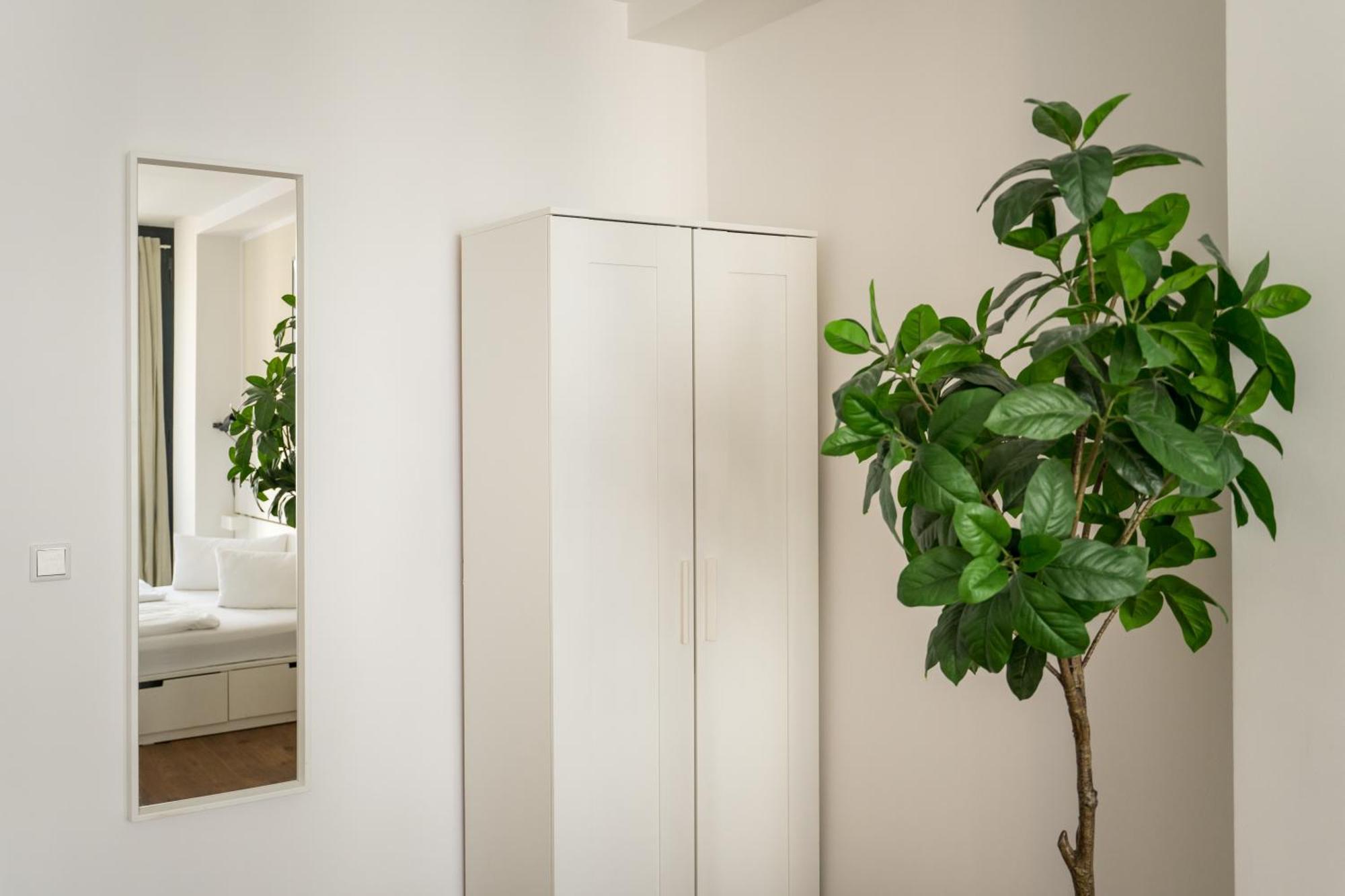 Fantastic 2 Bedroom Apartment ベルリン エクステリア 写真