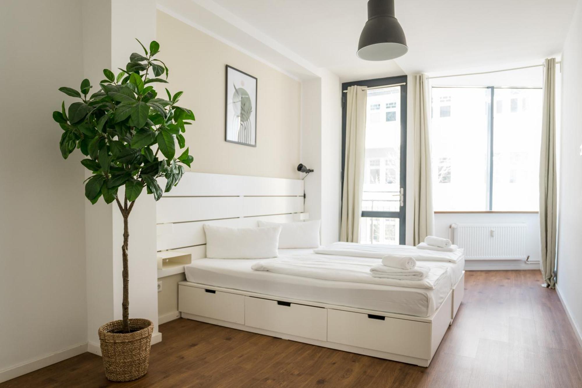 Fantastic 2 Bedroom Apartment ベルリン エクステリア 写真