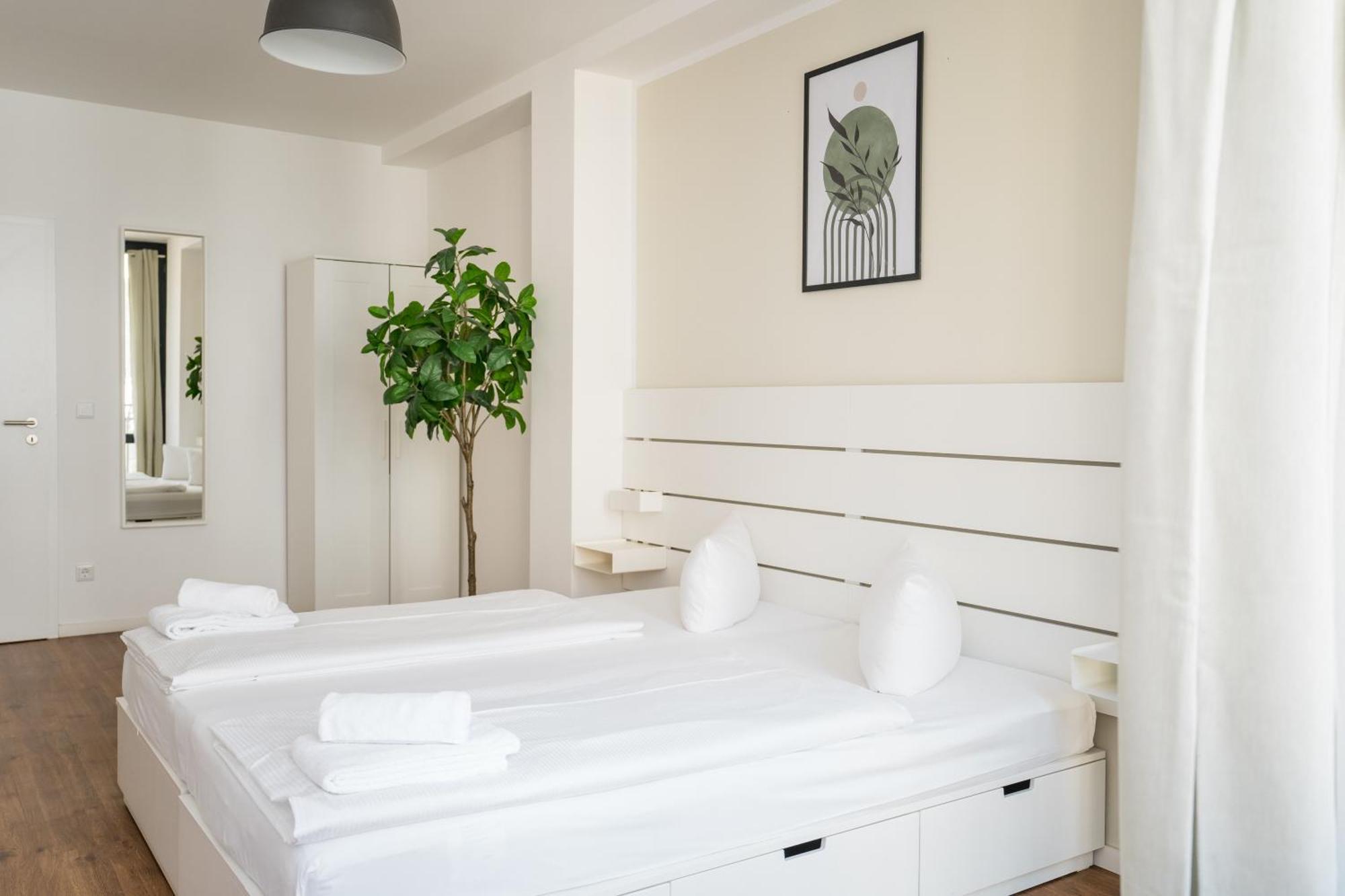 Fantastic 2 Bedroom Apartment ベルリン エクステリア 写真